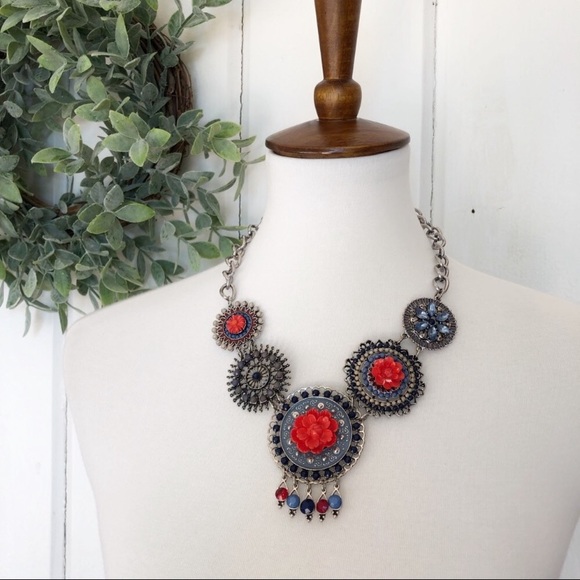 Jewelry - Chunky Boho Statement Necklace